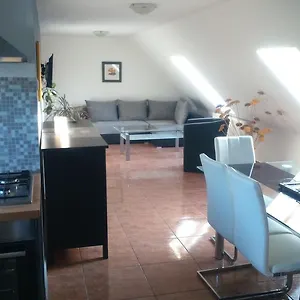 solid-apartmans.inbudapesthotels.com/